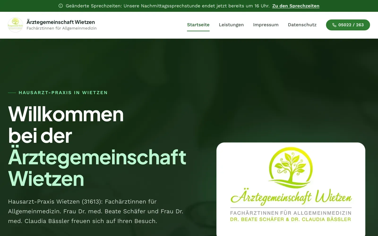 Website der Ärztegemeinschaft Wietzen mit Praxisgebäude und Sprechzeiten